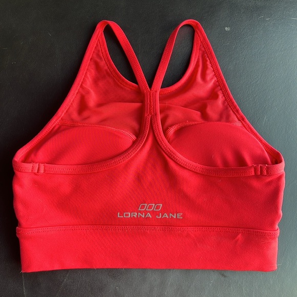 Lorna Jane XS Red Sports Bra. - Picture 2 of 4